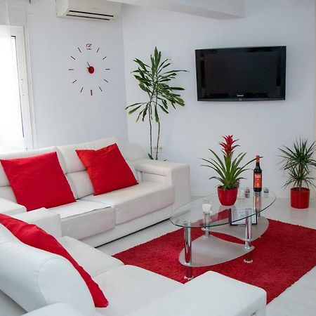 Apartamento E&R Malaga Centro- Parking Gratis エクステリア 写真