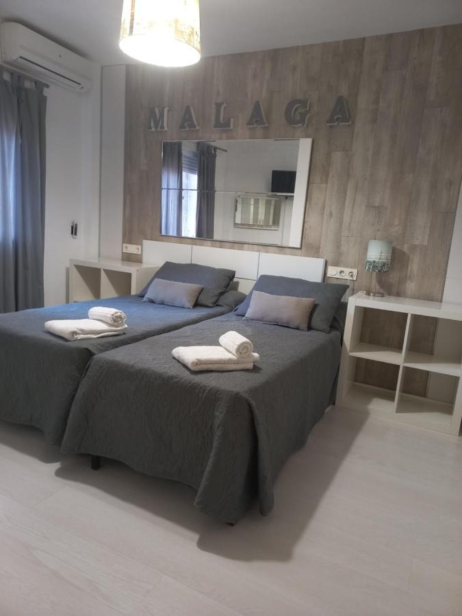 Apartamento E&R Malaga Centro- Parking Gratis エクステリア 写真