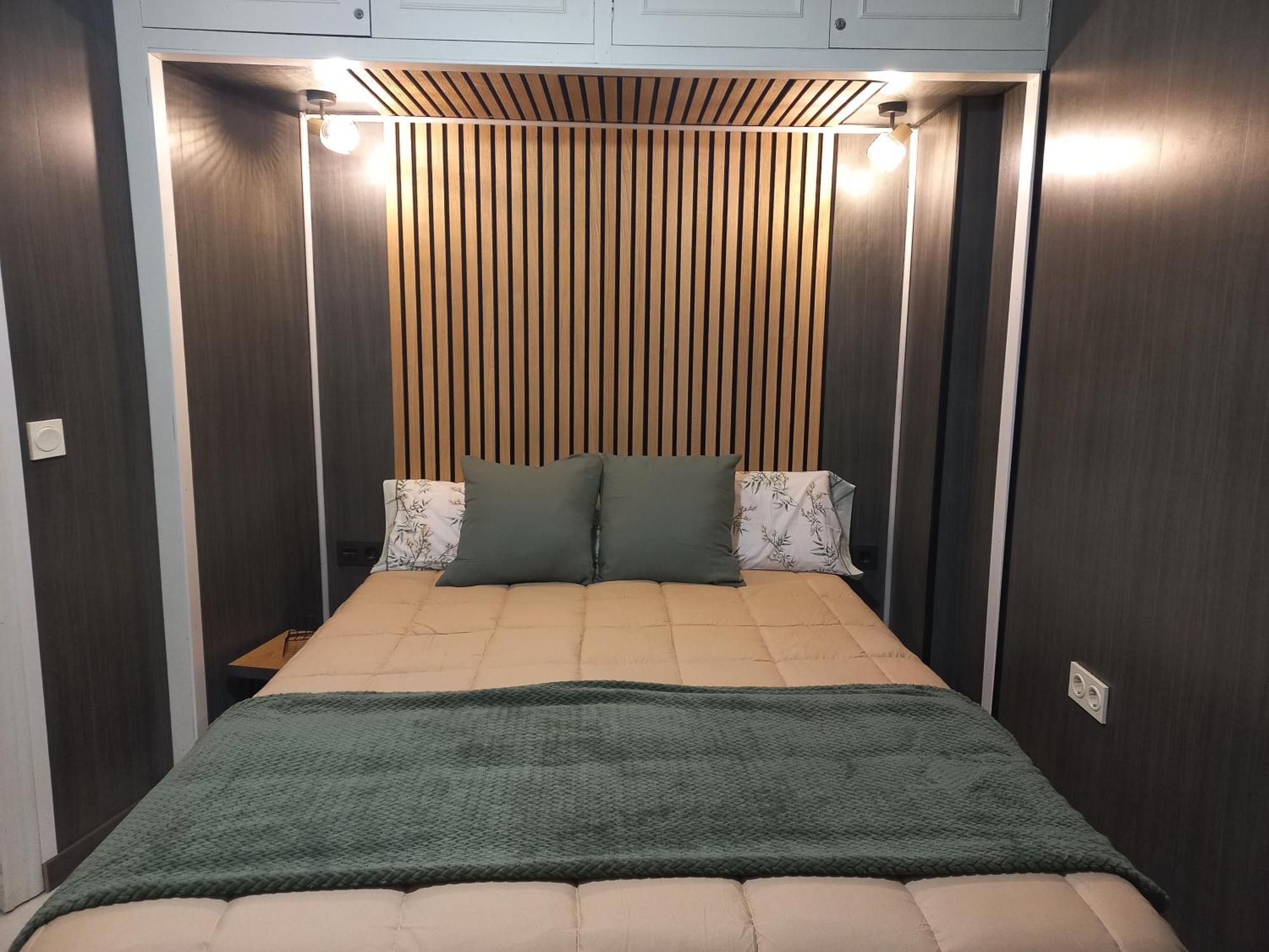 Apartamento E&R Malaga Centro- Parking Gratis エクステリア 写真