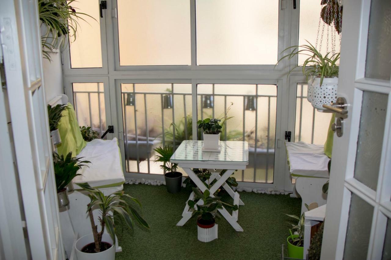 Apartamento E&R Malaga Centro- Parking Gratis エクステリア 写真